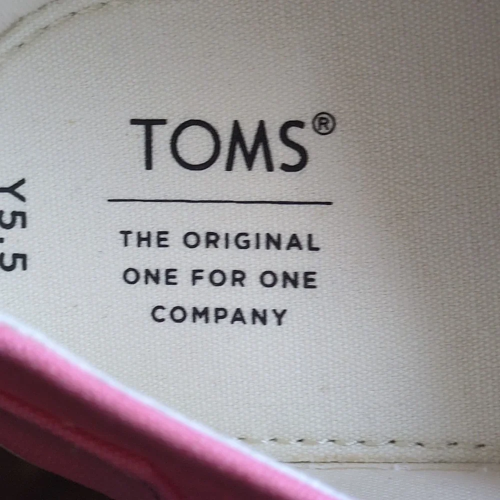 Toms Shoes Girls Belmont Pink 5.5 Slip On Flats Canvas Comfort Stretch NEW